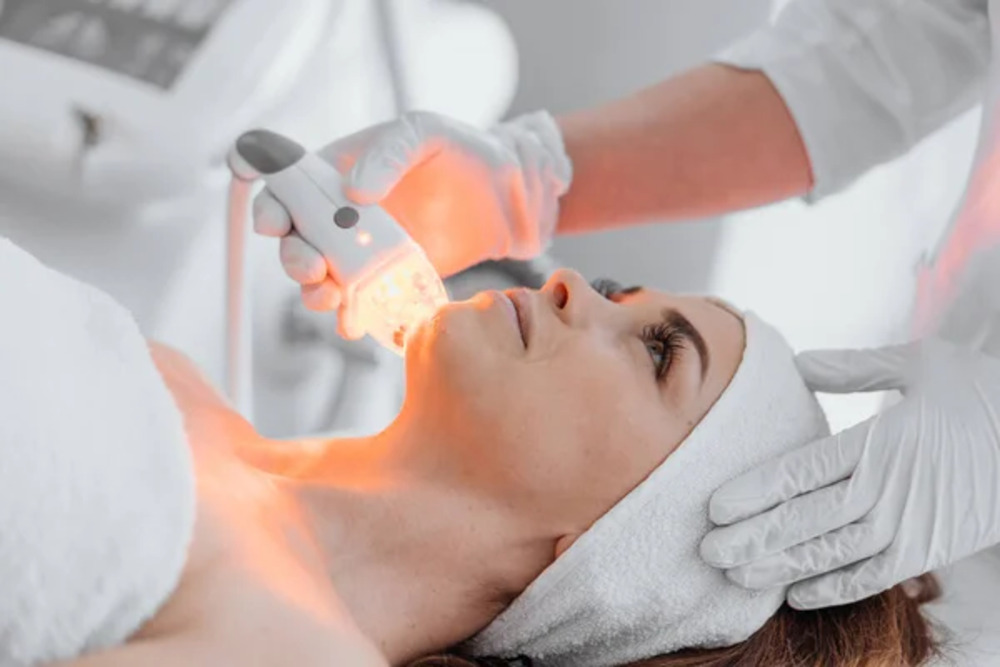 Radio Frequency & Red Light Therapy